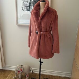 ICHI | Tavana Plush Faux Fur Coat